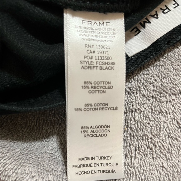 NWT Frame Black Front Cuff Shorts - Size 24 - Picture 8 of 10